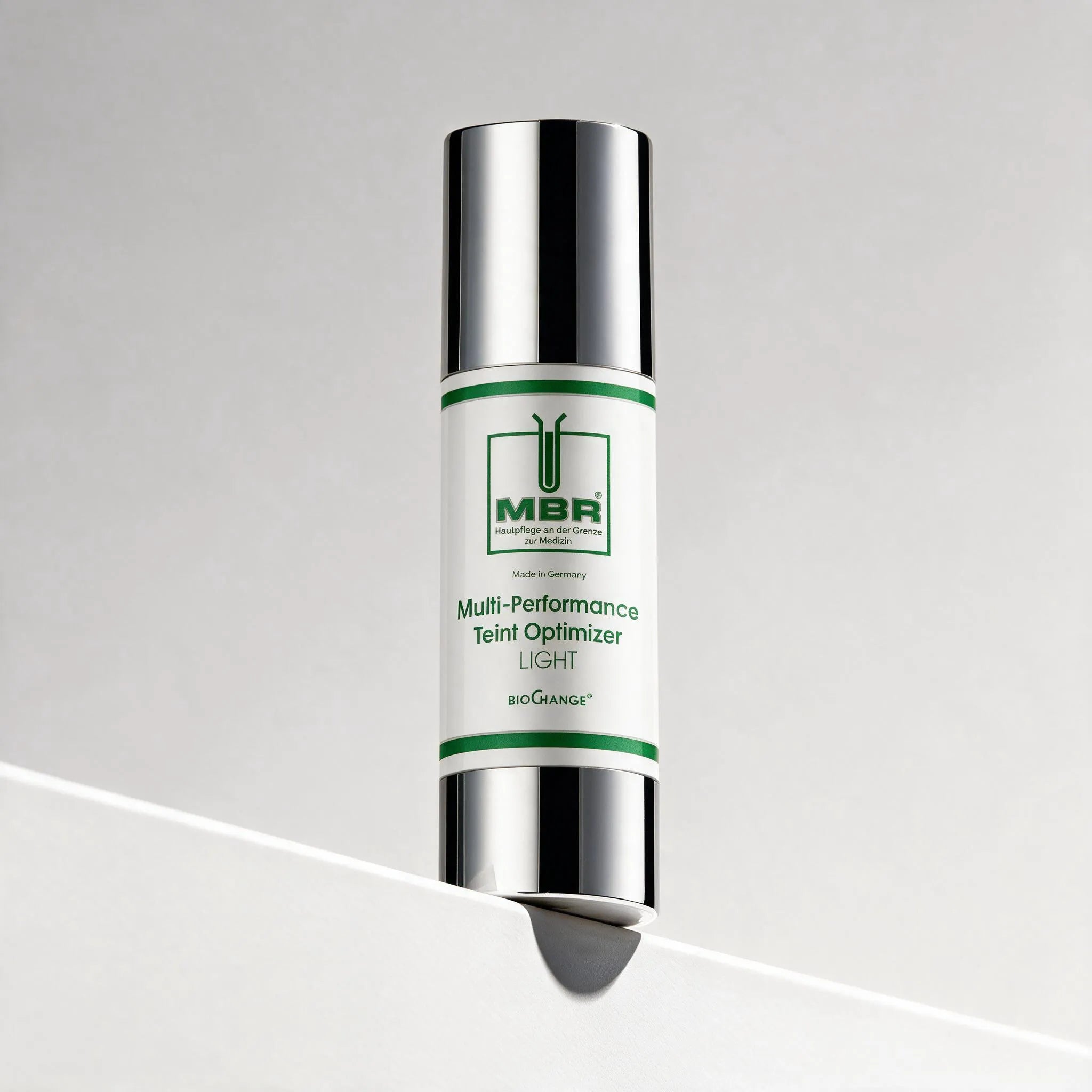 Multi-Performance Teint Optimizer Light