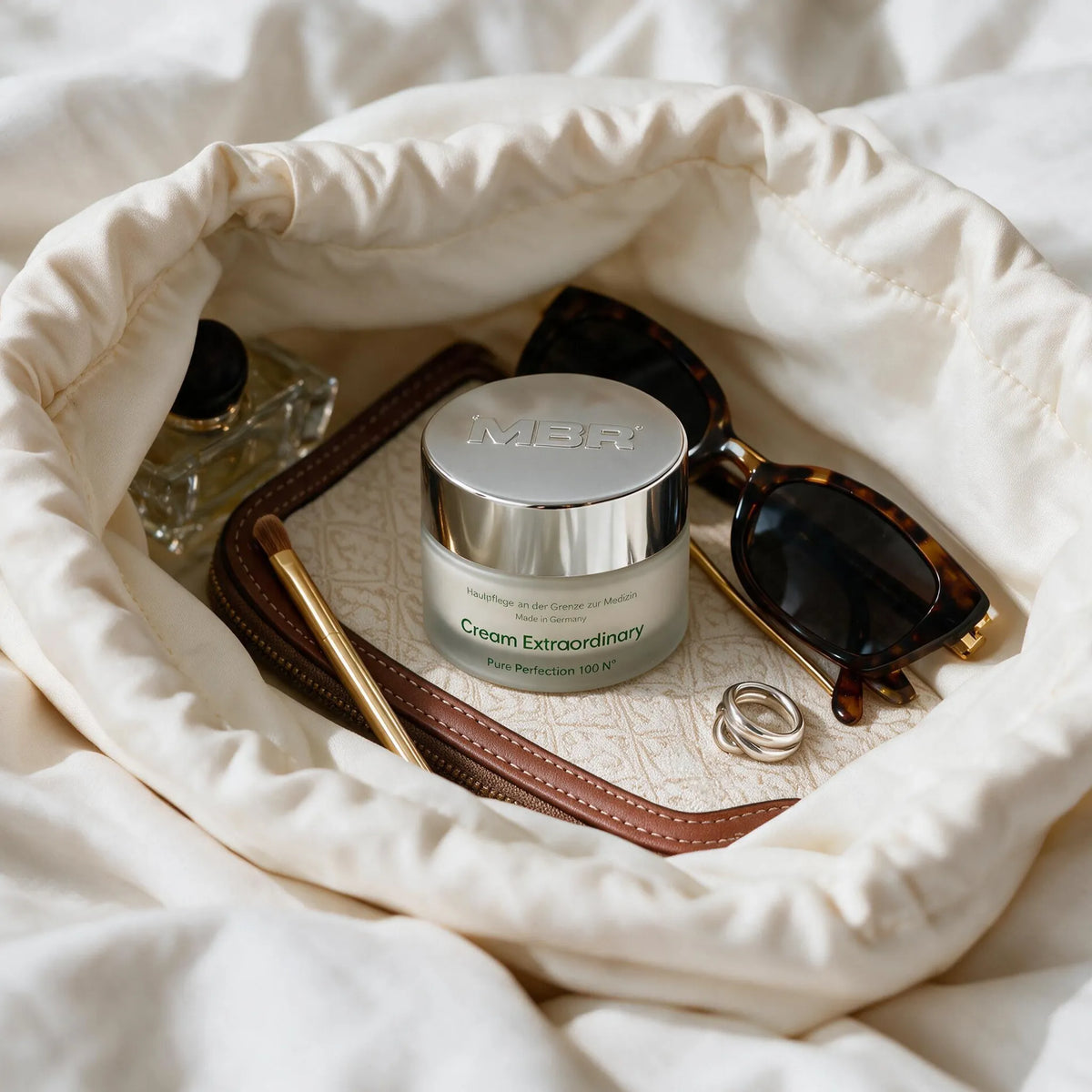 Cream Extraordinary